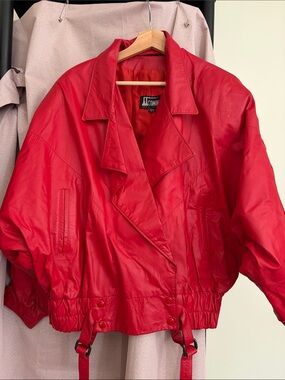 Comint vintage Red Women's Leather Bomber Jacket